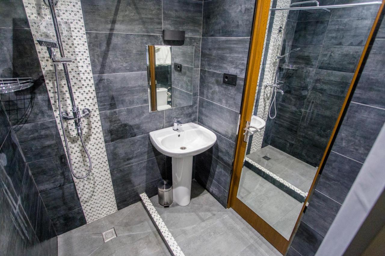 Zgvadaca Kvariati Apartment Buitenkant foto